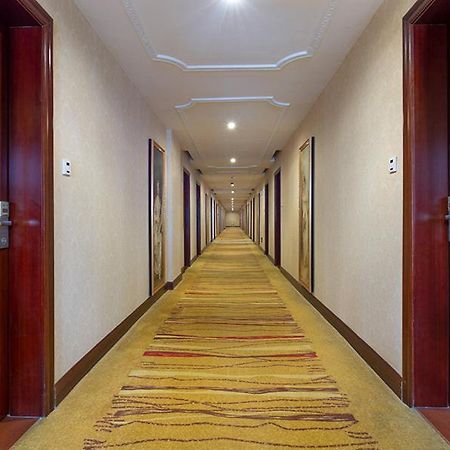 Vienna Hotel Shenzhen Shangjin Center Exterior foto
